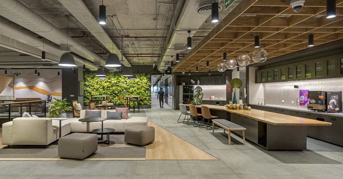 Oficinas open space en Miraflores: beneficios y soluciones de diseño
