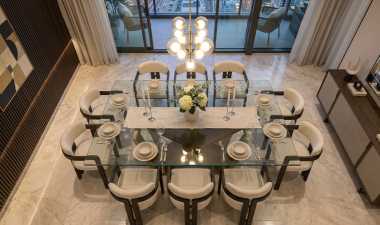 Mesa de cristal para el comedor: elegancia y amplitud en un solo diseño